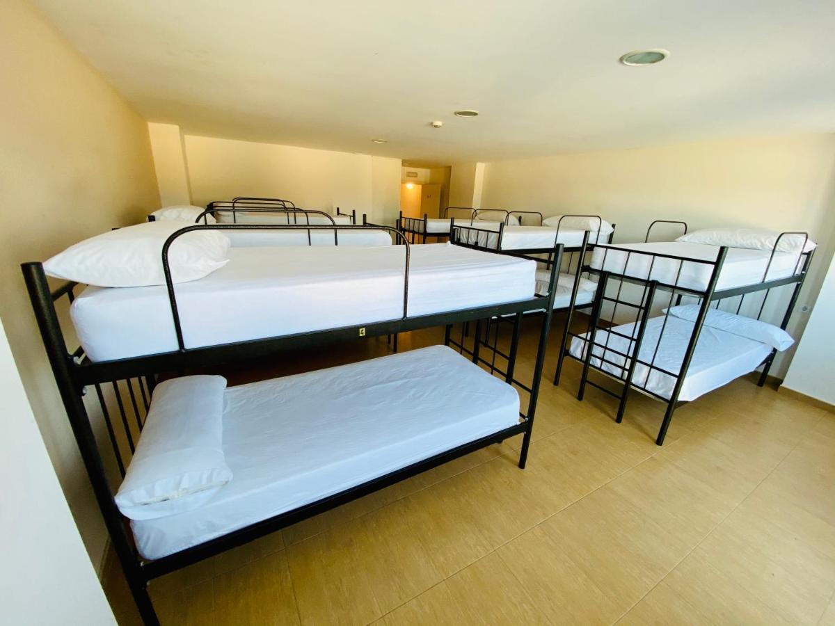 Albergue Internacional Hostel ซาร์เรีย ภายนอก รูปภาพ